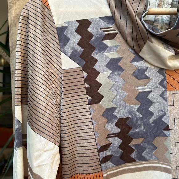 Vintage Beverly Vogue California Geometric Pattern Long Sleeve Maxi Dress - Picture 3 of 12